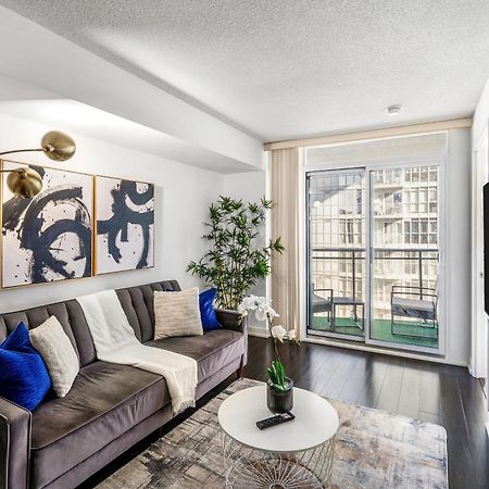 Exquisite Condos By Cn Tower With Parking Торонто Екстер'єр фото
